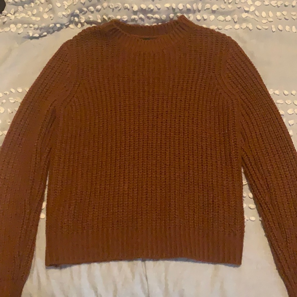 Forever 21 sweater Size M 🌸10for10$